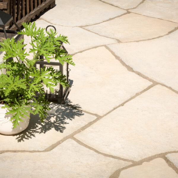 Grand Flagstone, Buff